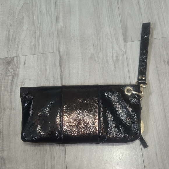 Charles David Genuine Leather Clutch - Picture 4 of 7